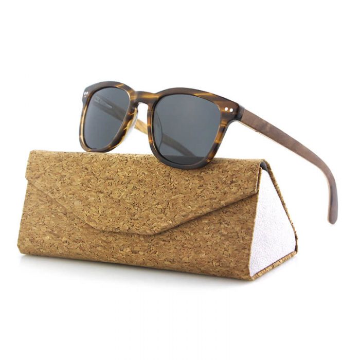 Custom women polarized square frame tortoise acetate sunglasses with wood temples - Image 2