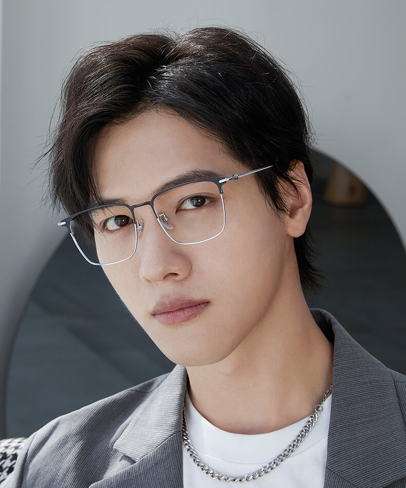 what kind of eyeglasses are best for a round face